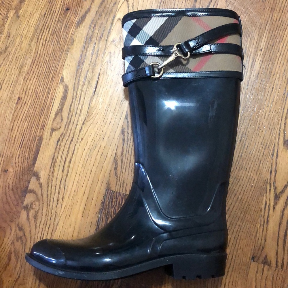 Burberry rain boots